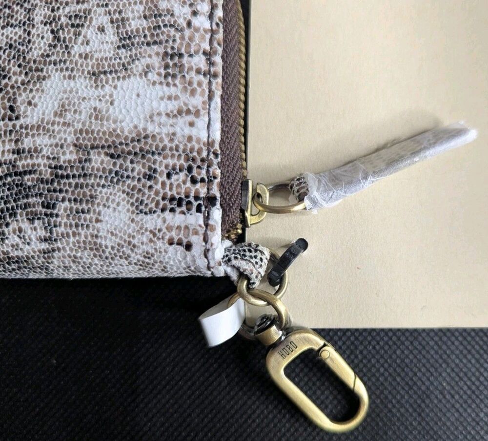 Hobo Card Case, Wallet - Waver Lizard Print, Hobo Go, NWT - Picture 6 of 7